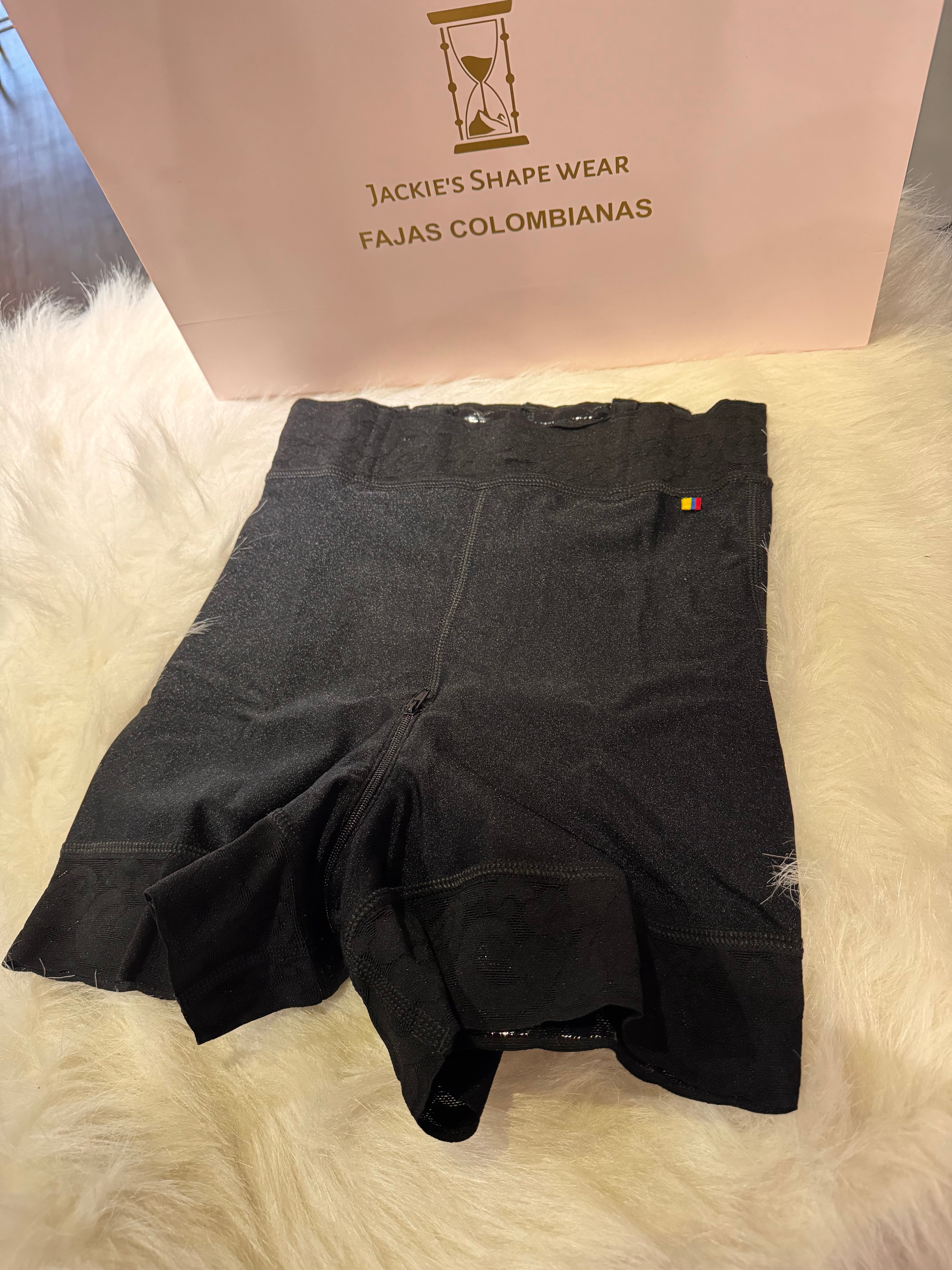 Short Colombiano Satinado